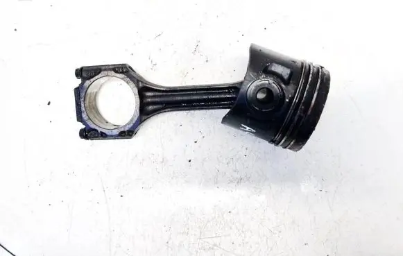 Audi 80 90 S2 B4 Piston with connecting rod