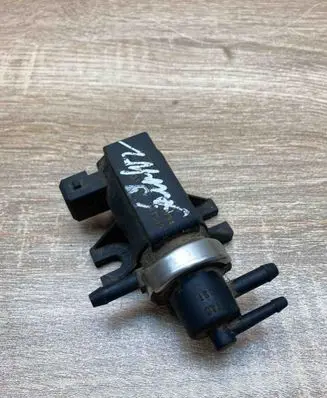 Volkswagen Golf IV Turbo solenoid valve 1H0906627