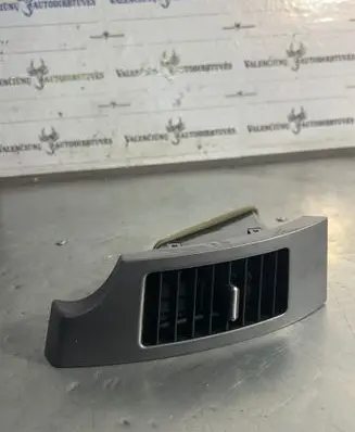 Dash center air vent grill