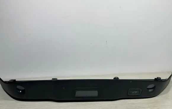 Jaguar XJ X351 Tailgate trim AW93F22678AD T7847 C8CA