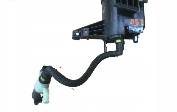 Active carbon filter fuel vapour canister