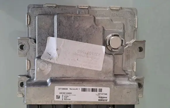 Renault Master III Engine control unit/module 237106820S A3C0911230001 237107756S