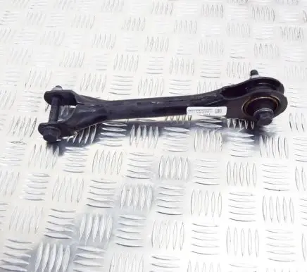 Tesla Model 3 Rear upper control arm/wishbone 104442700C