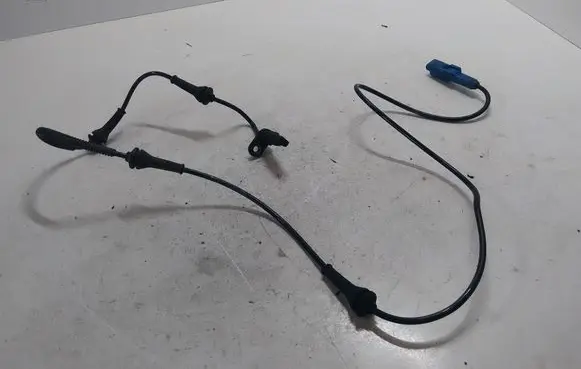 Citroen C5 ABS brake wheel speed sensor 9670055080