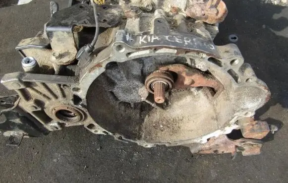 Manual 5 speed gearbox