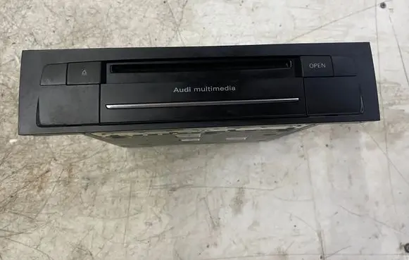 Audi Q7 4L CD/DVD changer 4L2035670A