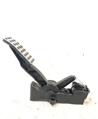Mercedes-Benz B W245 Accelerator throttle pedal 9173602 PA66SA30