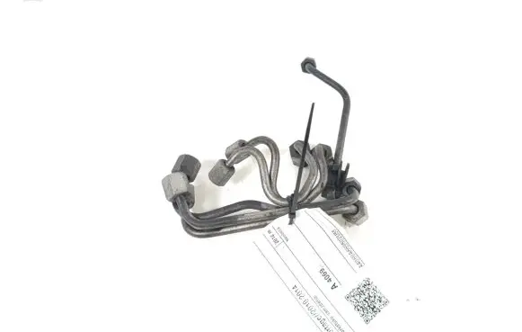 KIA Sportage Fuel injector supply line/pipe 