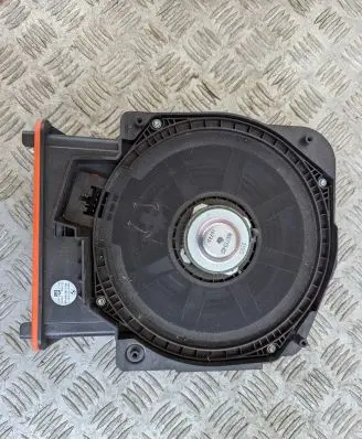 BMW 1 F40 Subwoofer speaker 7927997