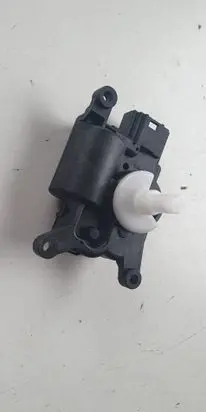 Audi TT TTS RS Mk3 8S A/C air flow flap actuator/motor 