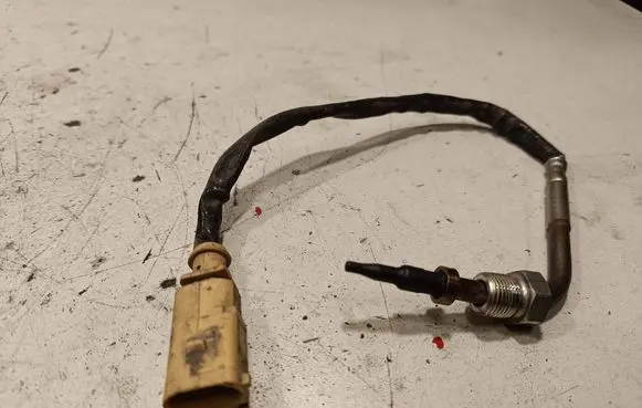 Audi SQ7 Exhaust gas temperature sensor 8K0973802C