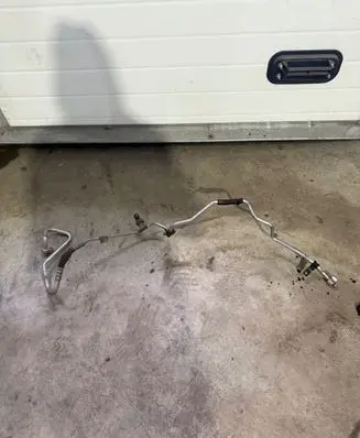 Jaguar XF X250 Air conditioning (A/C) pipe/hose