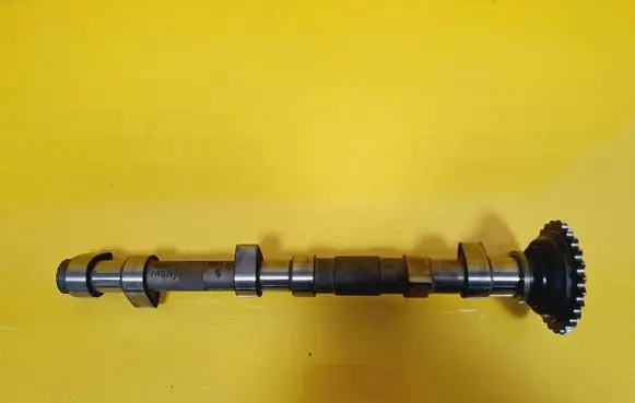 Volkswagen PASSAT B5.5 Camshaft A071101