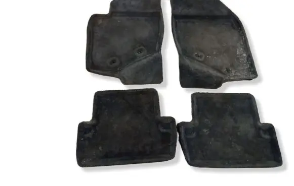 Volvo S60 Car floor mat set 09468870 09182222