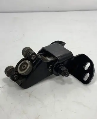 Volkswagen Crafter Sliding door middle roller runner 7C0843303