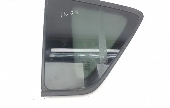 Toyota Corolla Verso AR10 Rear side window