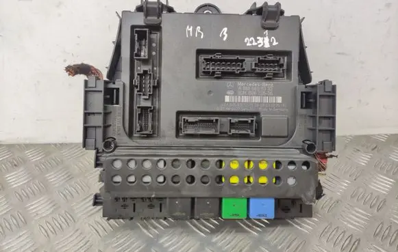 Mercedes-Benz B W245 Comfort/convenience module A1695456332