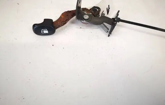 KIA Ceed Fuel tank opening switch 