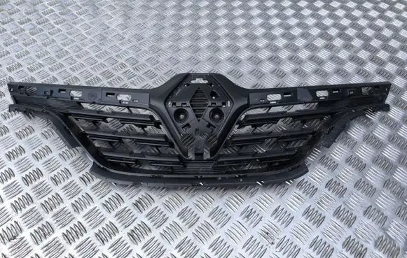 Renault Captur II Front bumper upper radiator grill 623105565R