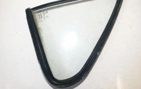 Peugeot 306 Rear vent window glass 
