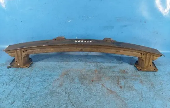 Ford Focus Rear bumper mounting bracket CM5Z17906A