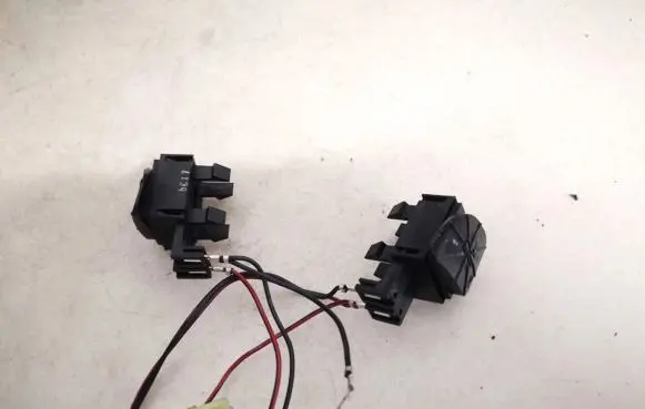 Chevrolet Kalos Steering wheel buttons/switches 
