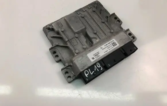 Mercedes-Benz A W176 Engine control unit/module A6079002300