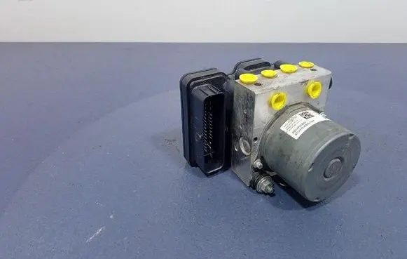 Mercedes-Benz 508 ABS Pump 9834952880