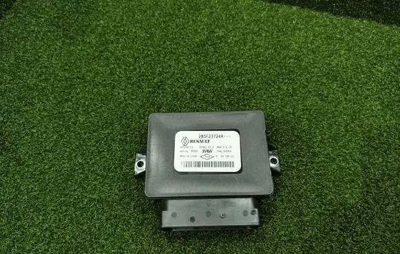 Renault Arkana Hand brake control module A010B575 285F23724R
