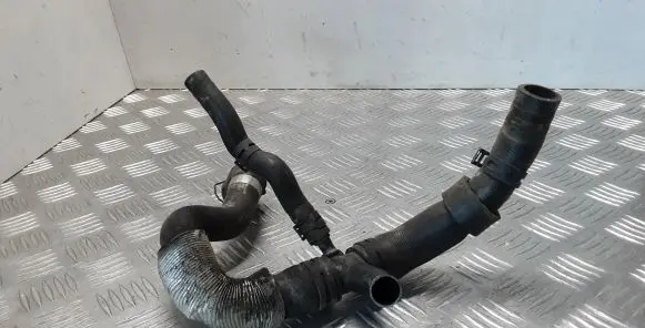 Volkswagen Tiguan Engine coolant pipe/hose 5Q0122073G 5QF122073A