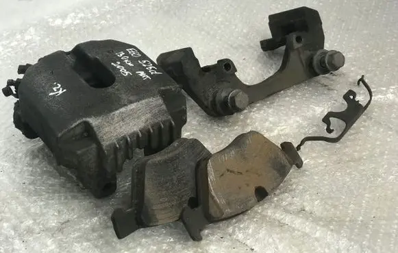 BMW 5 E60 E61 Front brake caliper 6024