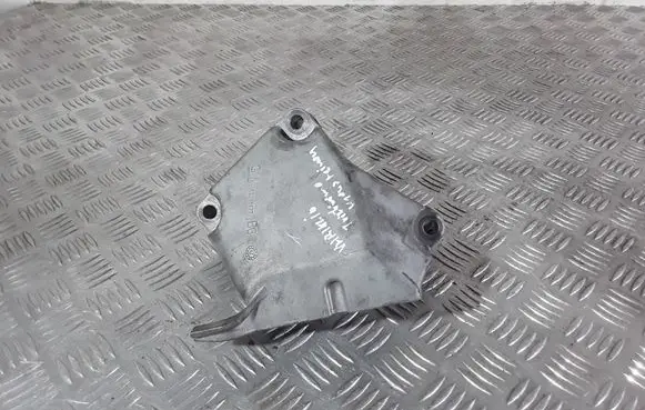 Opel Zafira C Engine mounting bracket C2616M V06222 13248477