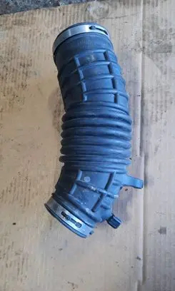 Chrysler 300C Air intake hose/pipe 04591868AB