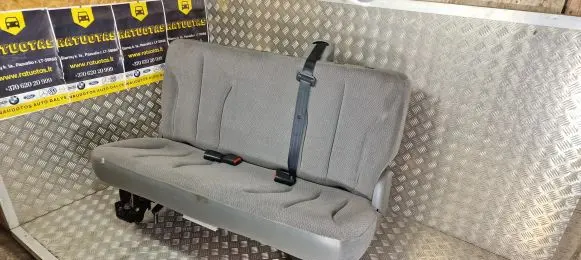 Chrysler Voyager Third row seats 