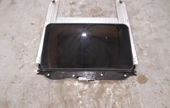 Mercedes-Benz E W212 Sunroof set 2127800729 2127802029