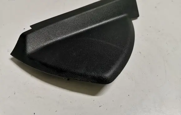 Mercedes-Benz C W204 Dashboard side end trim A2046800078