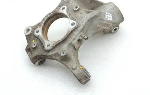 Alfa Romeo Giulietta Front wheel hub spindle knuckle 50514553