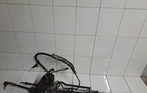 Ford Mondeo Mk III Steering rack 1S7C3200EE LHD53CR