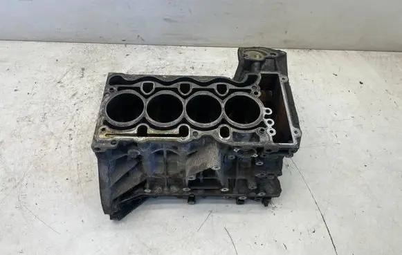 BMW 3 E90 E91 Engine block 7552781