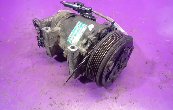 Ford Fiesta Air conditioning (A/C) compressor (pump)