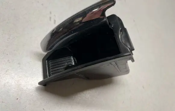 Mercedes-Benz E W211 Rear door ashtray A2118100133 2118100133