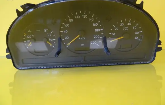 Mercedes-Benz ML W163 Speedometer (instrument cluster) A1635400711