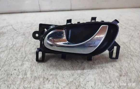Nissan X-Trail T32 Rear door interior handle