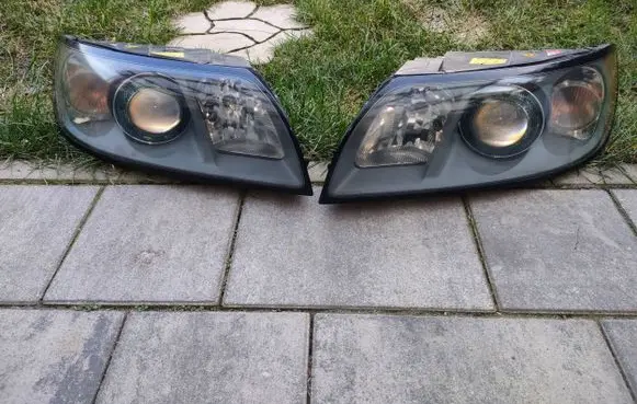 Volvo V50 Headlight/headlamp 30698890 0301198274