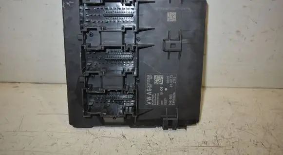 Volkswagen Touran II Comfort/convenience module 5K0937084K