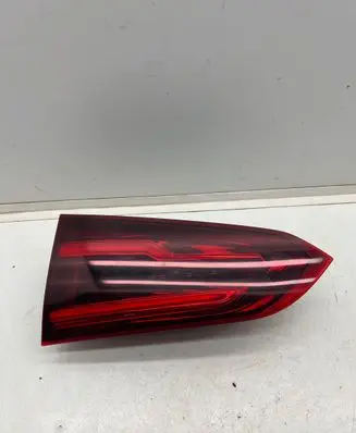 Mercedes-Benz B W247 Tailgate rear/tail lights A2479067000 20180511R 2465020N02