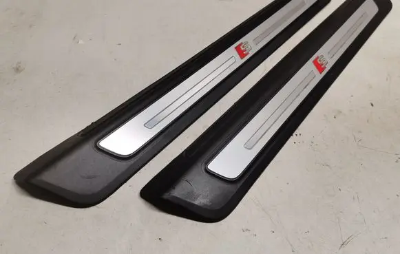Audi Q5 SQ5 Front sill trim cover 80A947418C 80A947417C