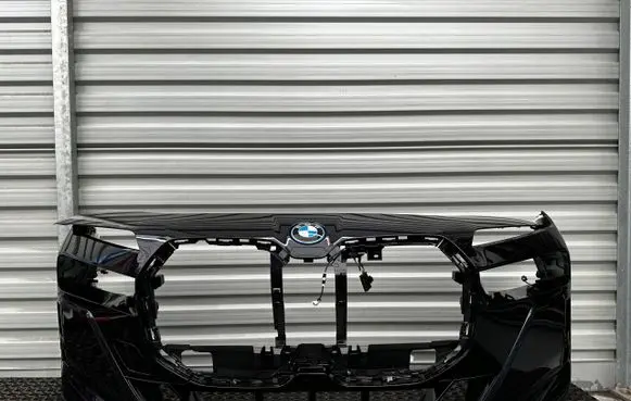 BMW 7 G70 Front bumper