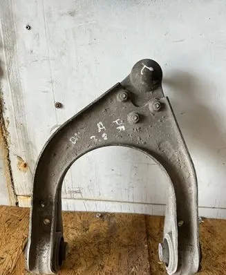 Mercedes-Benz E W211 Front lower control arm/wishbone