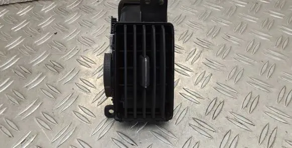 Toyota Corolla Verso AR10 Dashboard side air vent grill/cover trim 5565064010 6556414010